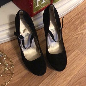 Platform Mary Janes 8/9 Black